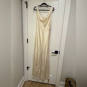 NWT Never Worn REFORMATION Annabelle dress in Fior Di Latte